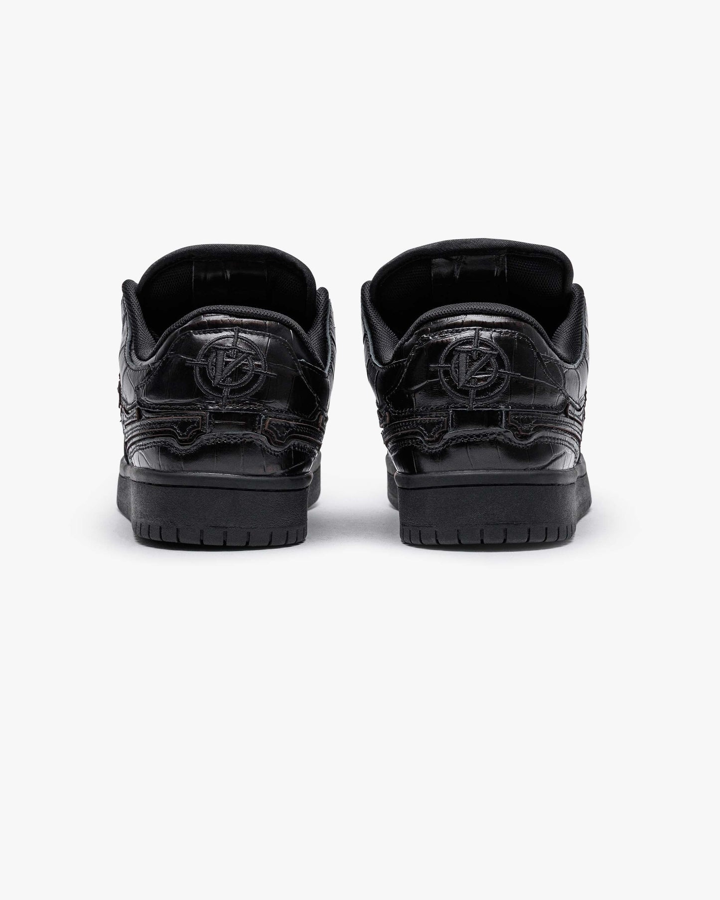AKIMBO LOWS "BLACK CROCO"