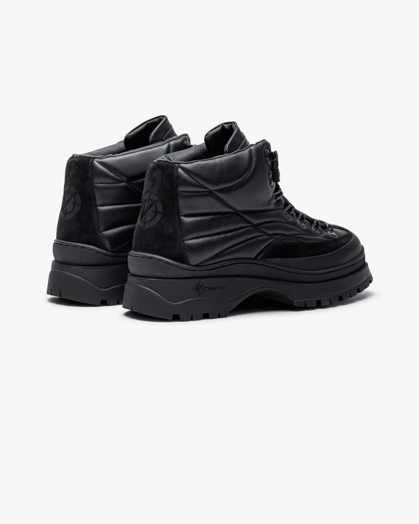 VENTURE HI "TRIPLE BLACK"